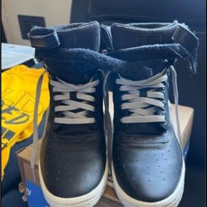 Womens Puma wedge sneakers Size 9 Vintage